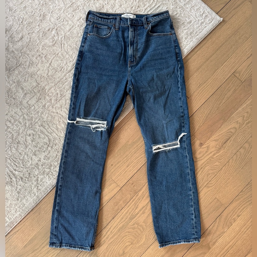 Abercrombie Jean size 28